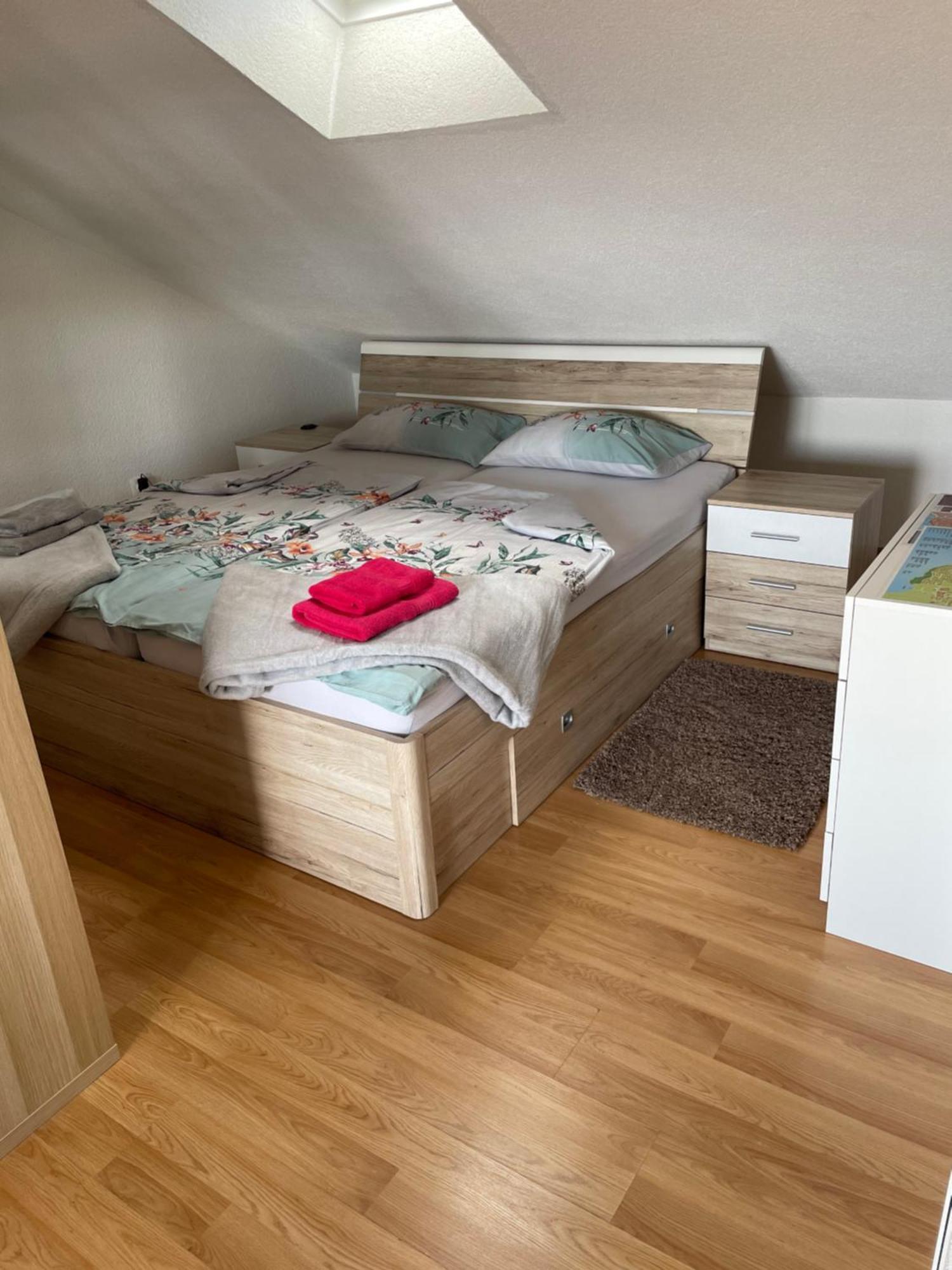 Casa Estancia Studio Apartment Njivice Esterno foto